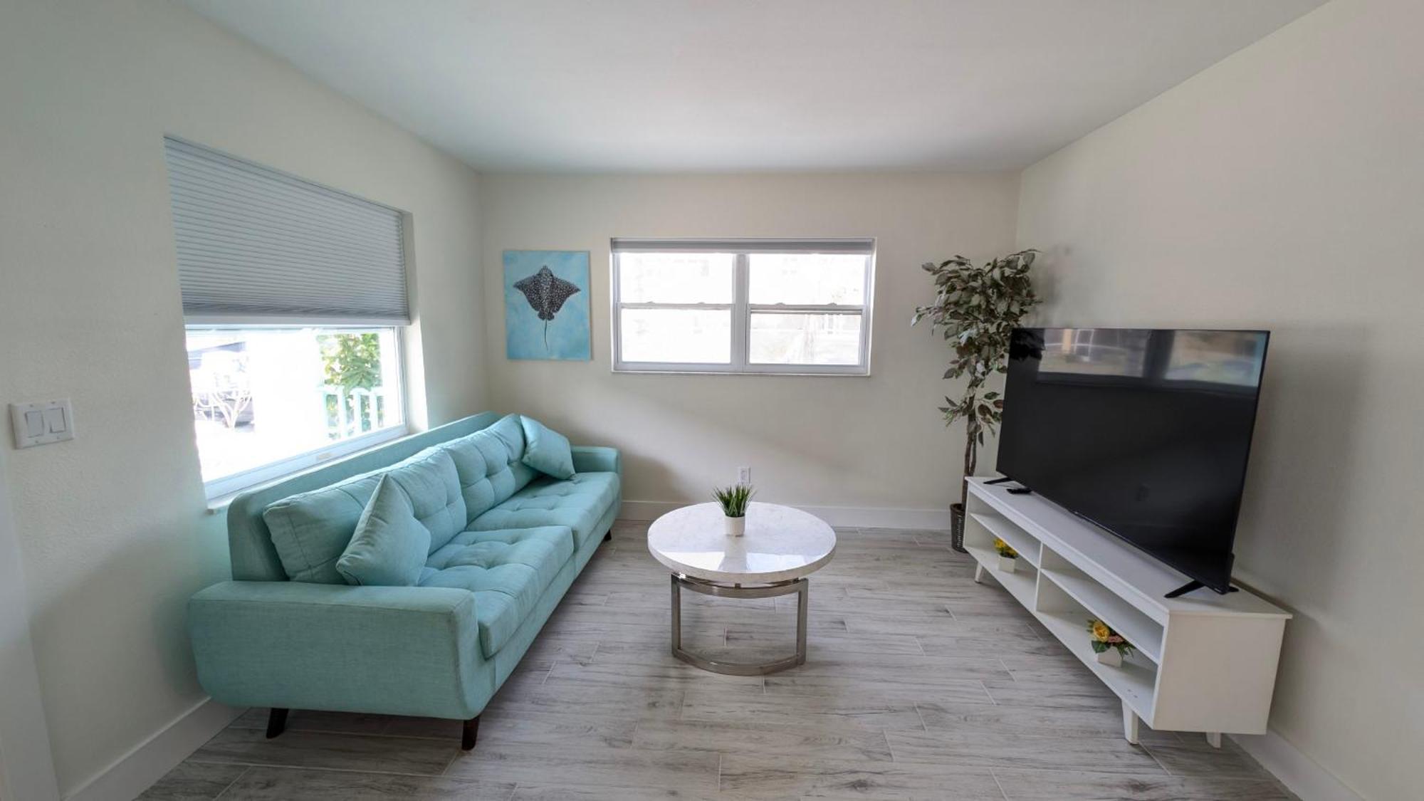 Sun, Sand, Coastal Haven 1 Apartment